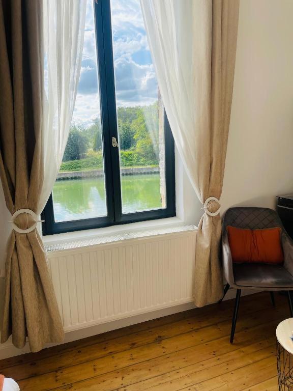 Maison "Au Fil De L'Eau" Douai Dış mekan fotoğraf
